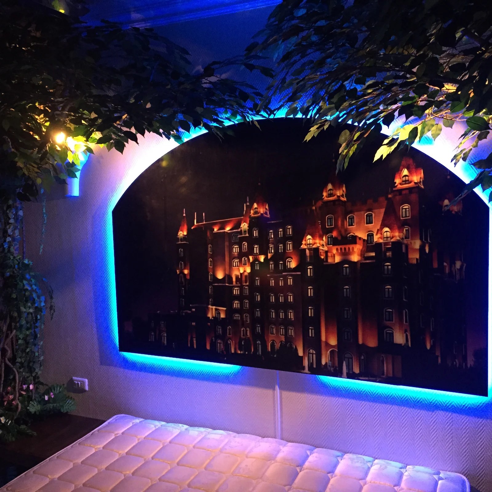 Gallery LED light effects